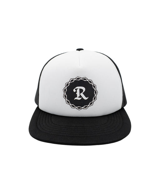 Kids Regulators Chain "R" White & Black Foam Trucker